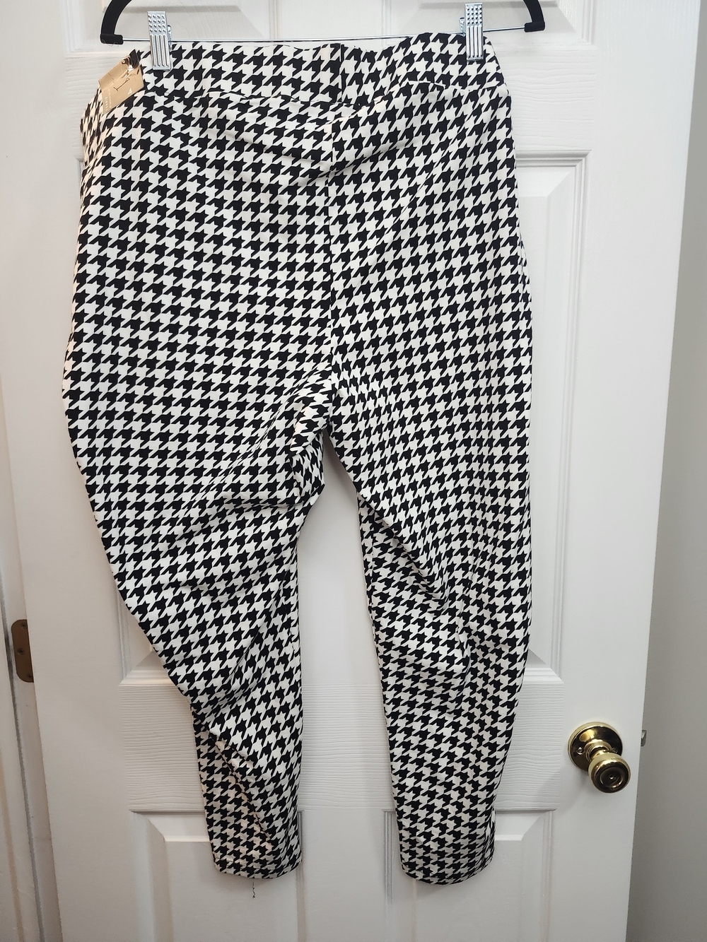 Torrid Black & White Houndstooth Leggings, Torrid 4 = 4X